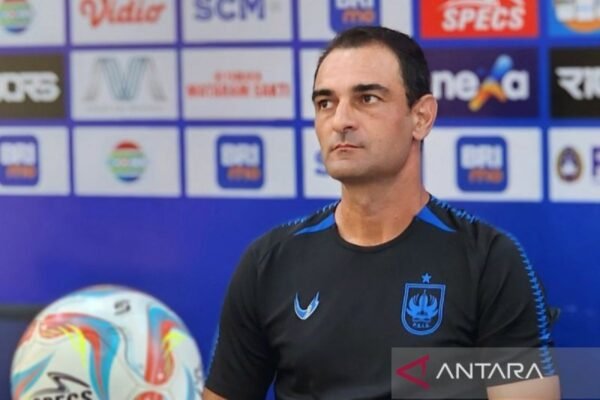 PSIS Semarang Mengakhiri Kerjasama dengan Pelatih Gilbert Agius