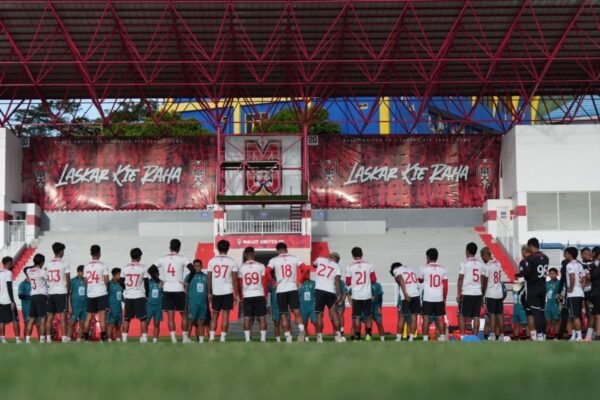 Panpel Tegaskan Larangan Penggunaan Atribut oleh Pendukung Persib di GKR