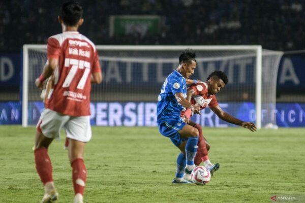 Henhen Berharap Persib Bandung Akhiri Liga 1 dengan Kemenangan