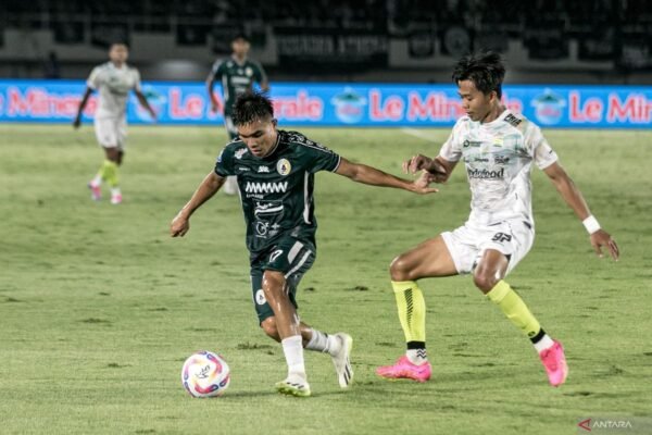 Berita Persib Bandung: Edo Febriansah Resmi Pamit dari Tim