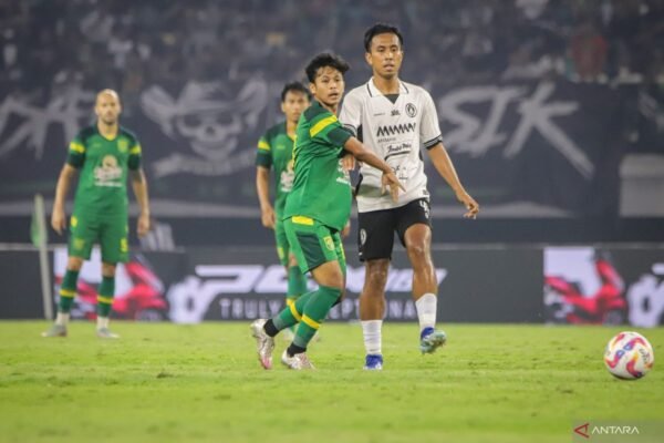 Pelatih Persebaya Soroti Banyak Aspek Positif dari Penampilan Tim