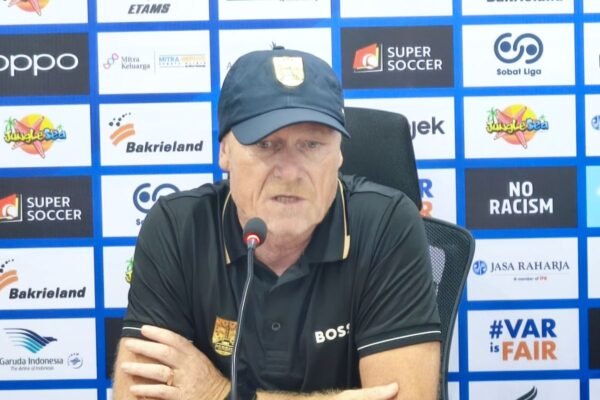 Pelatih Persis Mengakui Kinerja Tim Buruk Saat Melawan Bhayangkara
