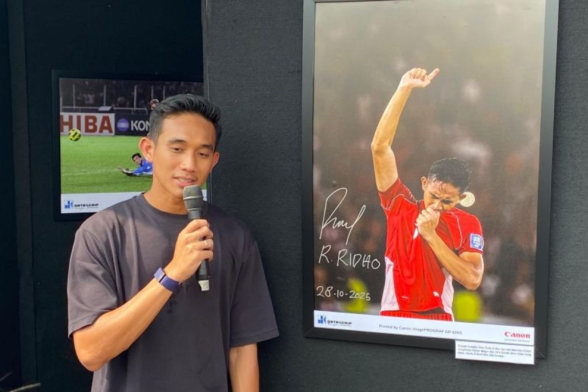 Ridho Kenang Momen Emosional dalam Selebrasi Saat Mengunjungi Pameran Foto vs Bahrain
